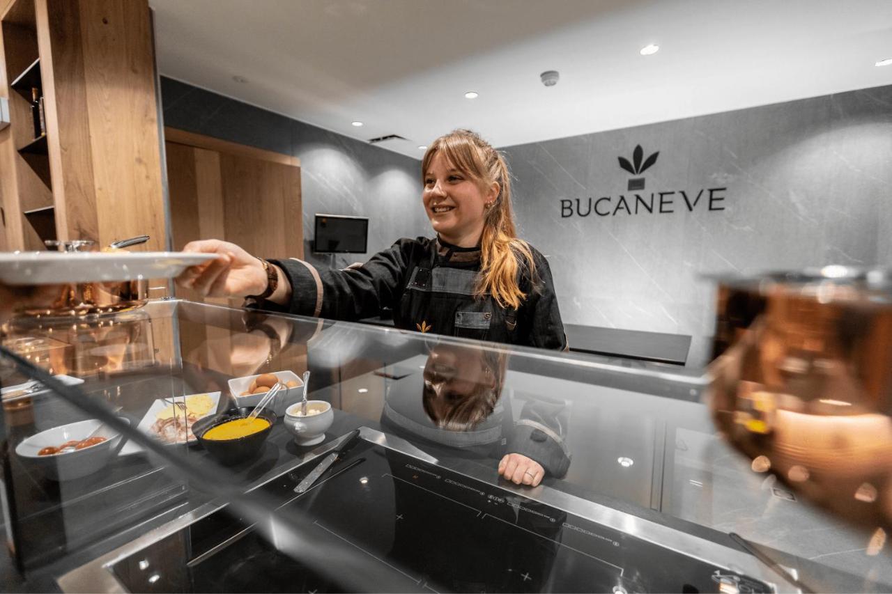 Hotel Bucaneve ลีวินโญ ภายนอก รูปภาพ